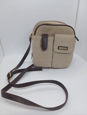 โRosetti Vintage Multi-Pocket Organizer Crossbody Tan Woven Fabric Brown Trim
